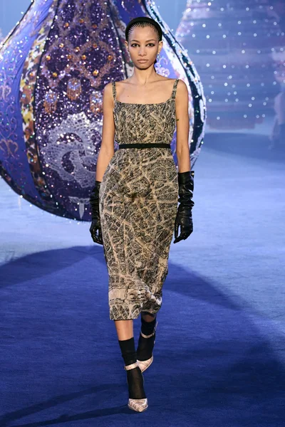 Look 72